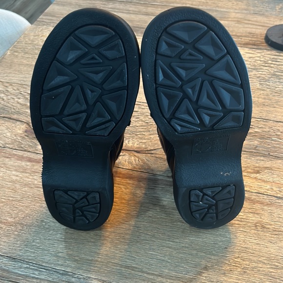 Dr. Martens Shoes - Picture 11 of 11